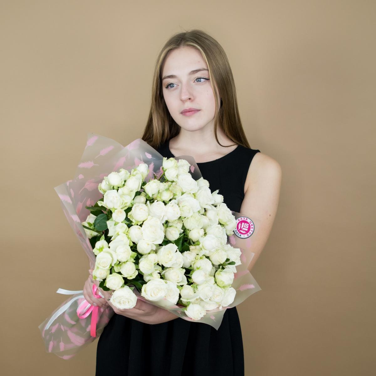 Розы белые, кустовые (от 11 роз) 