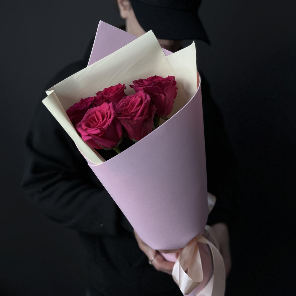 Букеты из розовых роз 40 см (Эквадор) (код товара: 7588orb)