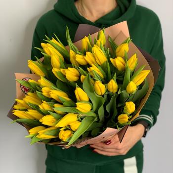 Тюльпаны желтые 51 шт (код  11872orbng)