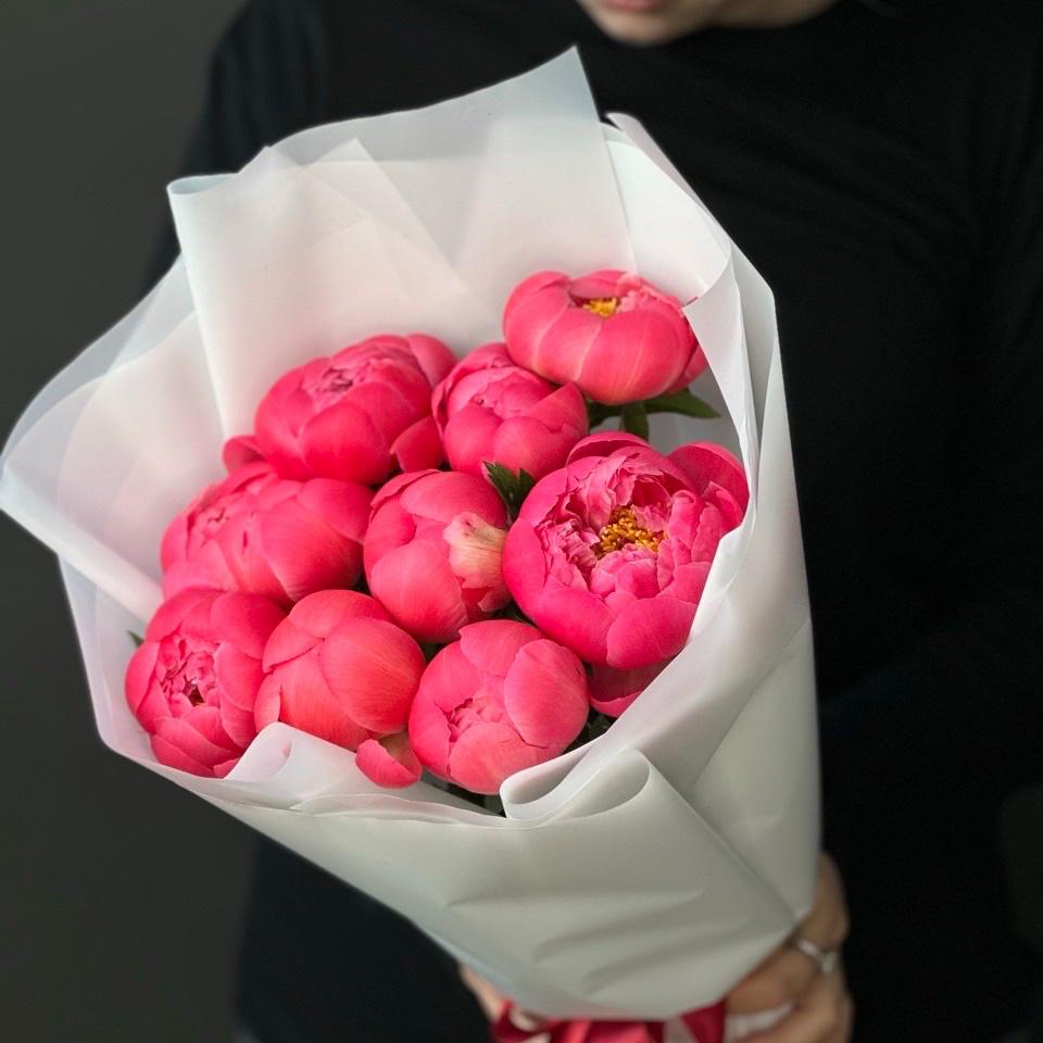 Букет с пионами 9 шт (код: 13860)